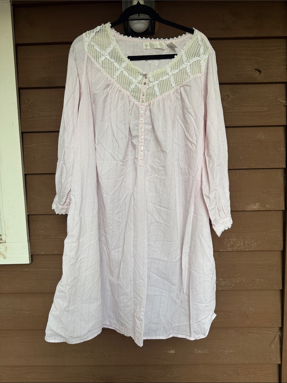 Eileen West Light Pink Striped Long-Sleeve Nightdress with Lace Yoke size Large